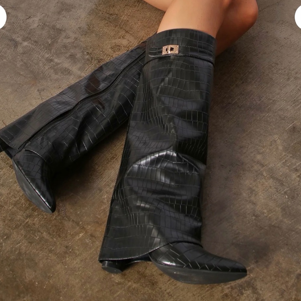 Fashion Nova Black Textured Heeled Boots